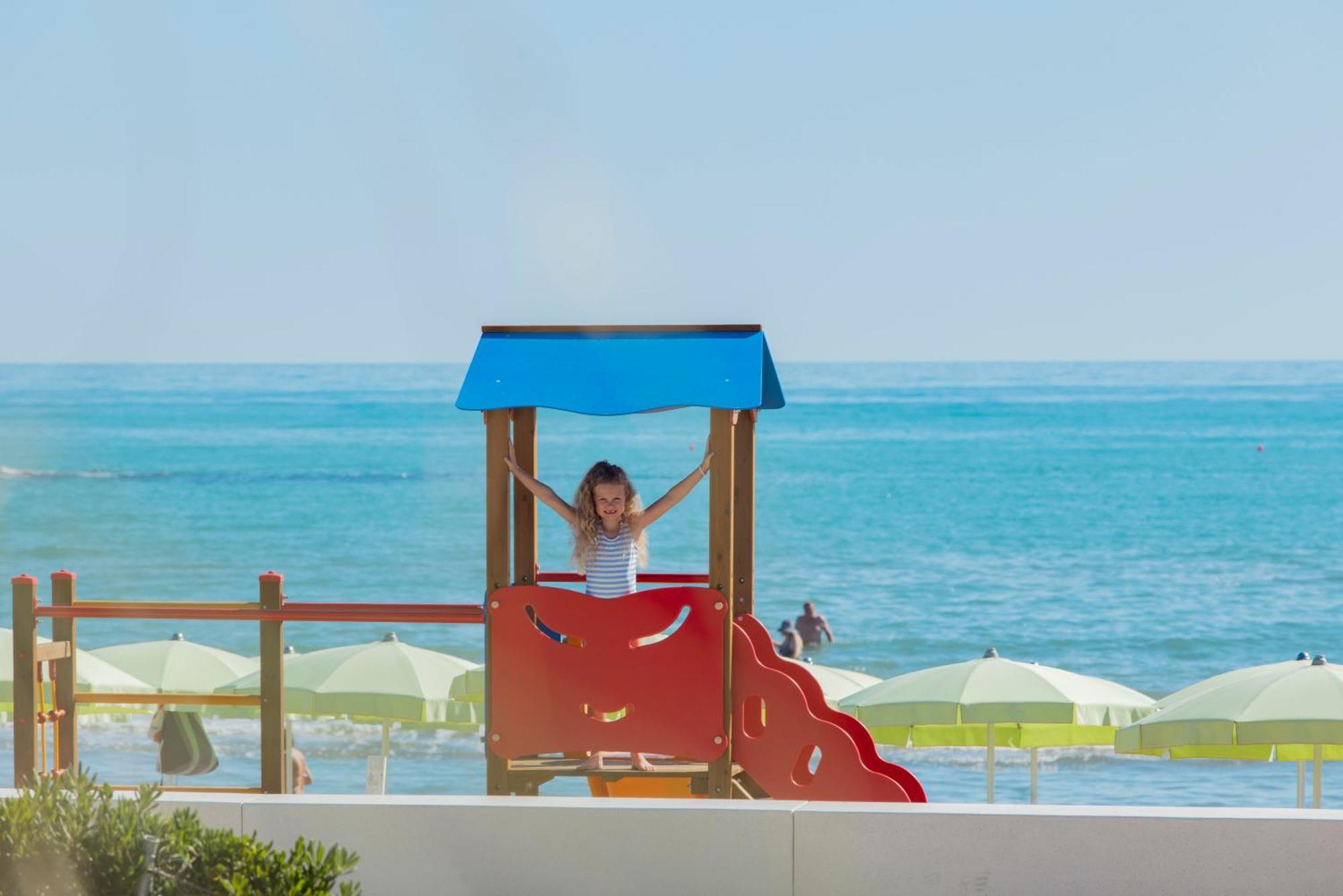 Una Hotels Imperial Beach Hotel Marotta Eksteriør billede