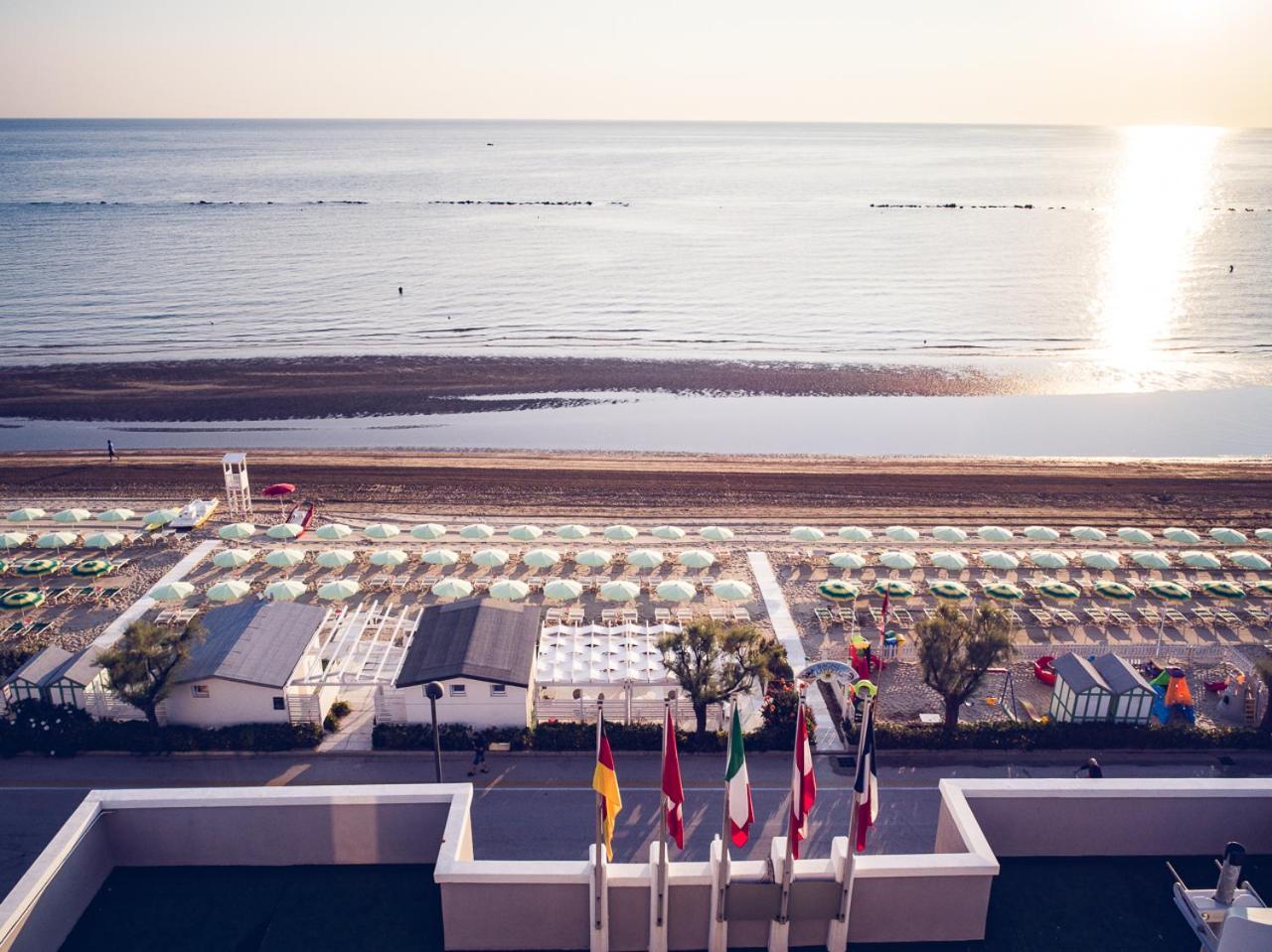 Una Hotels Imperial Beach Hotel Marotta Eksteriør billede